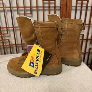 US MILITARY BELLEVILLE EXTREME COLD WEATHER BOOTS 5 R GORE-TEX COYOTE XCW